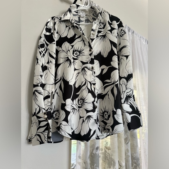 House Of Harlow Blouse - Picture 2 of 8